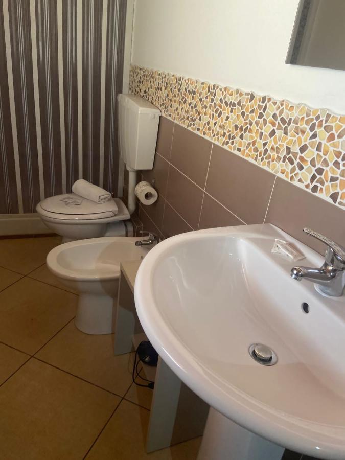 Mandanici :Borgo Marsalini Hotel Barcellona-Pozzo di Gotto Luaran gambar