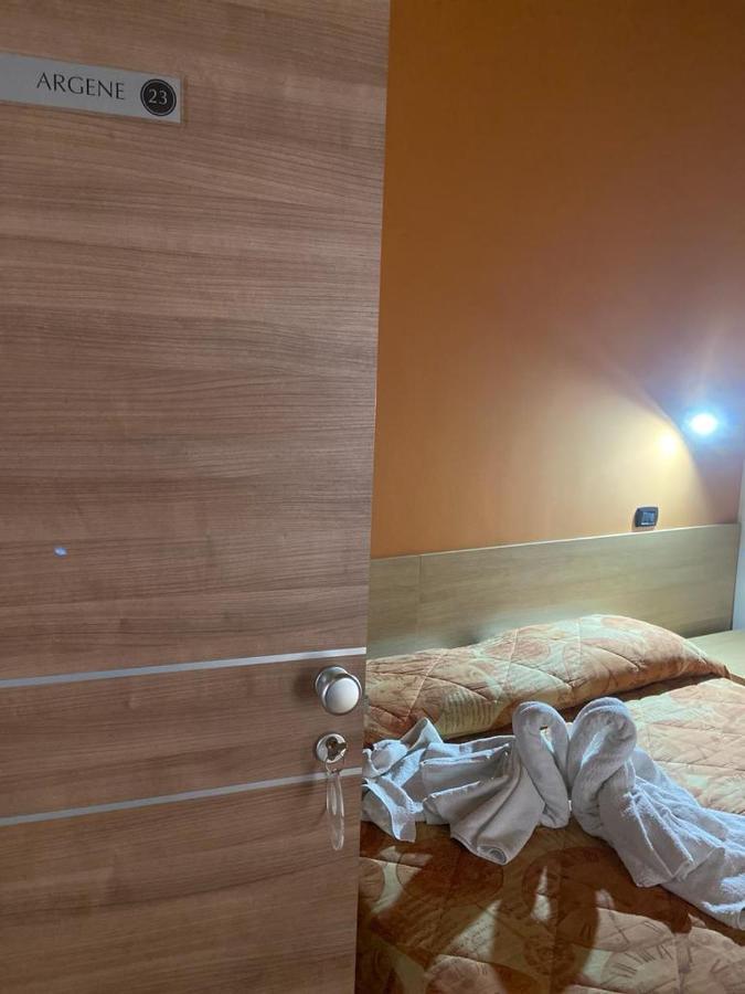 Mandanici :Borgo Marsalini Hotel Barcellona-Pozzo di Gotto Luaran gambar