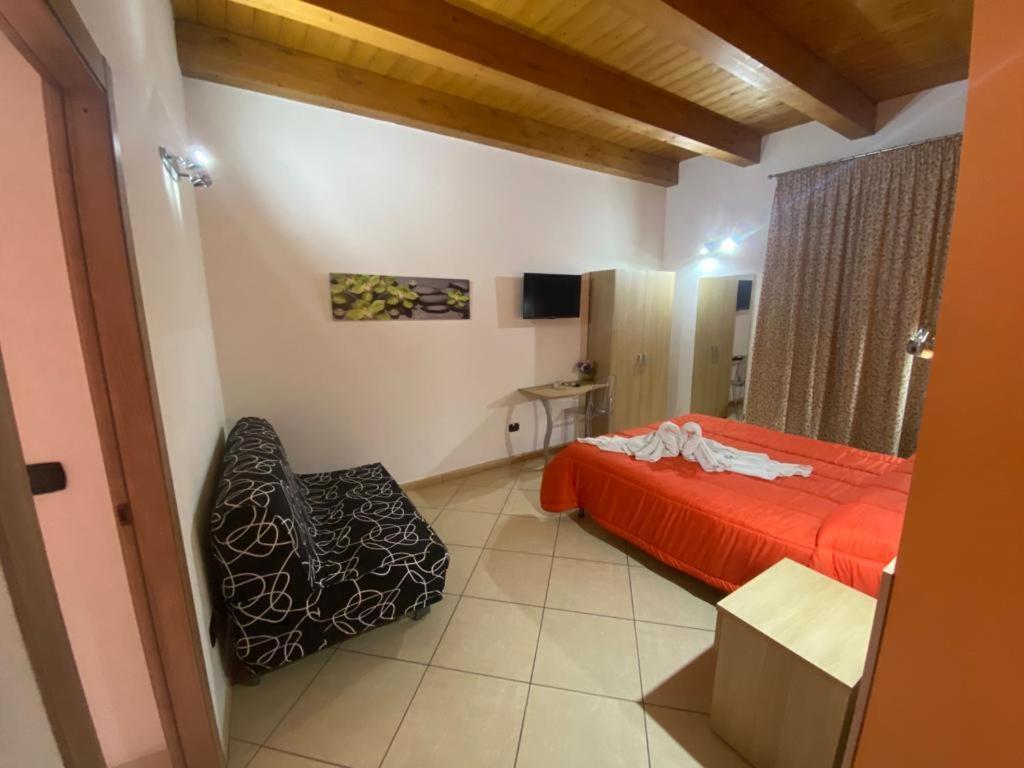 Mandanici :Borgo Marsalini Hotel Barcellona-Pozzo di Gotto Luaran gambar